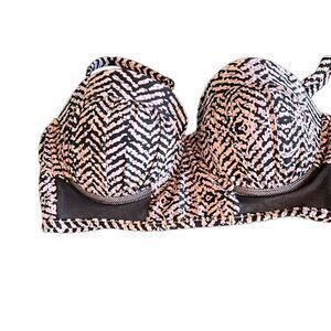 Xhilaration top swimming bra